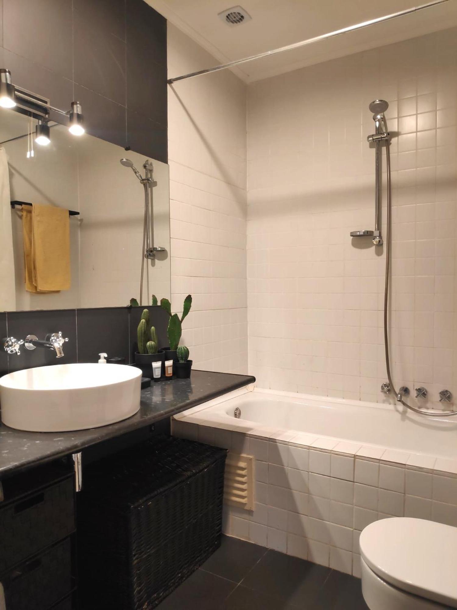 Apartment Centre Charm And Practicality *